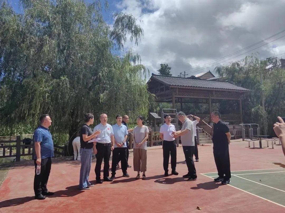 米兰体育官方网站-在闹市滑雪 HALTI限时快闪店带来"开板"乐趣