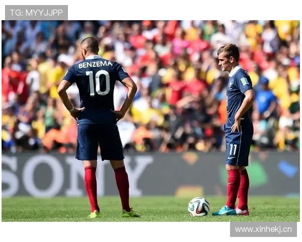 本泽马 vs 凯恩:终结效率与战术角色差异 本泽马 vs 凯恩:终结效率与战术角色差异