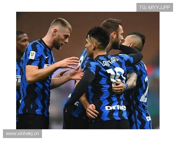 AC米兰防守体系从稳固到失衡,问题显现对赛季走势形成制约 AC米兰防守体系从稳固到失衡,问题显现对赛季走势形成制约